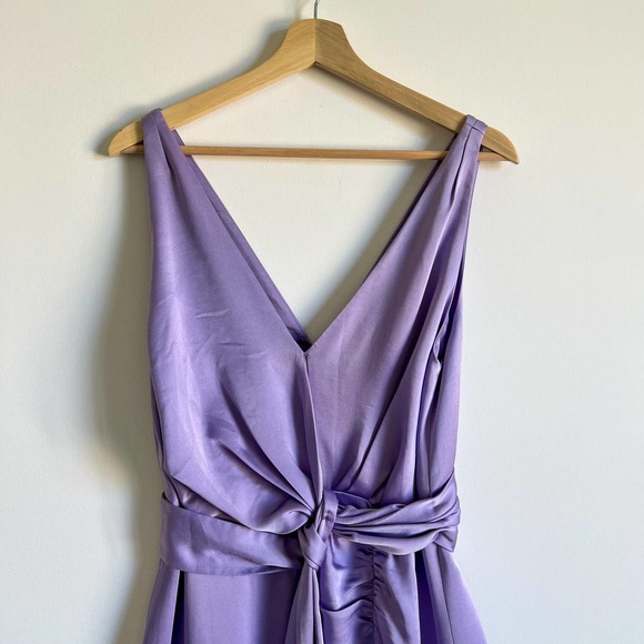 Elegant Lavender Midi Dress - Picture 7 of 14